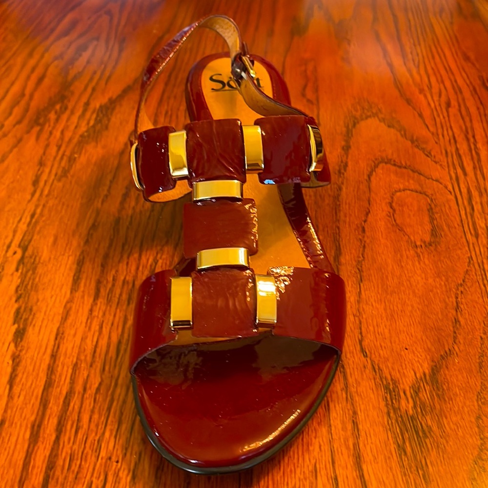 NWT Sofft burgundy patent leather sandals - Picture 3 of 8